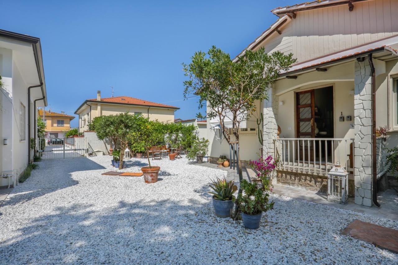 I Levrieri Hotel Torre del Lago Puccini Kültér fotó
