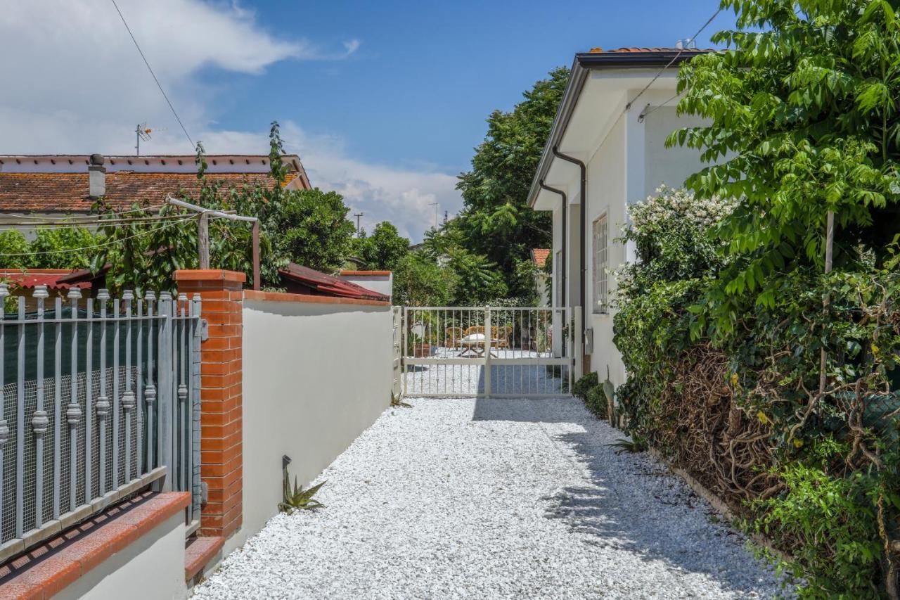 I Levrieri Hotel Torre del Lago Puccini Kültér fotó